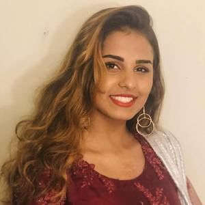 Meet your Posher, Samia